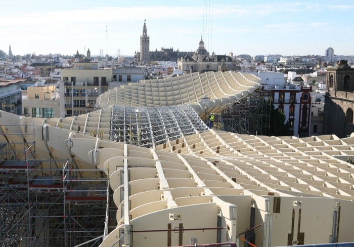 Metropol Parasol - гигантский архитектурный комплекс в Испании