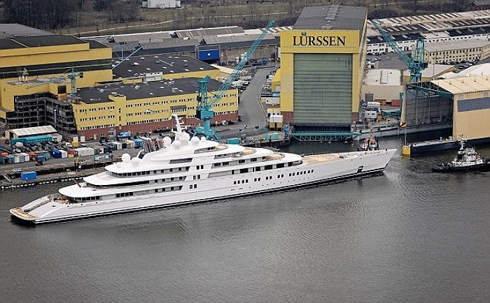 Azzam - самая большая яхта в мире