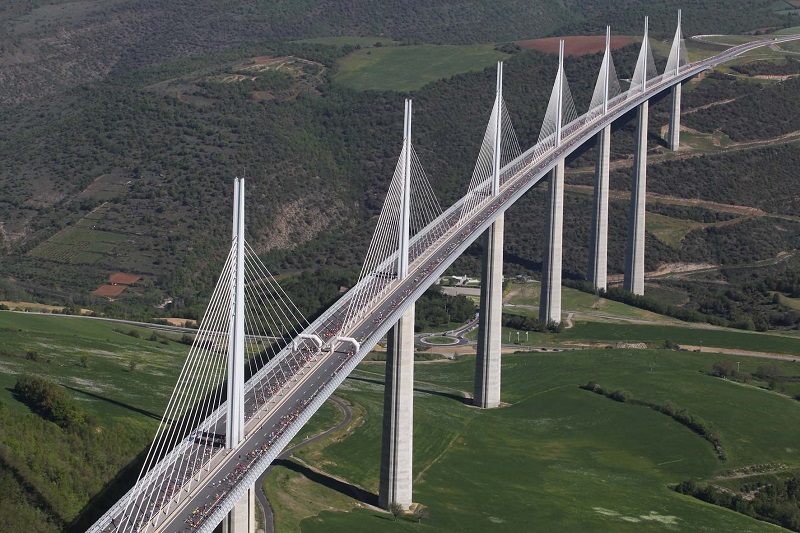 Виадук Мийо - мост с самыми высокими опорами