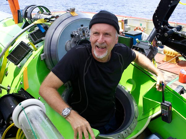 Deepsea Challenger достиг дна Марианской впадины