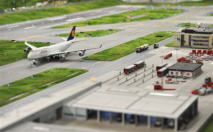 Гигантский макет аэропорта в Гамбурге
