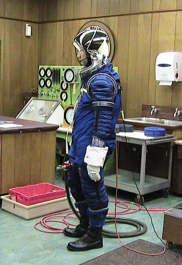 Скафандр от NASA для полетов на Луну и Марс