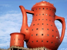 Музей чая в Мейтане - крупнейший памятник чайнику 