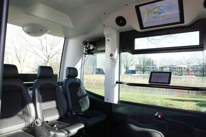 WEpod - первый беспилотный микроавтобус на общественных дорогах в Нидерландах