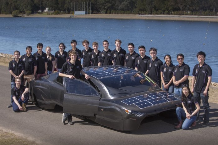 Sunswift Violet - уникальный электромобиль  на солнечных батареях