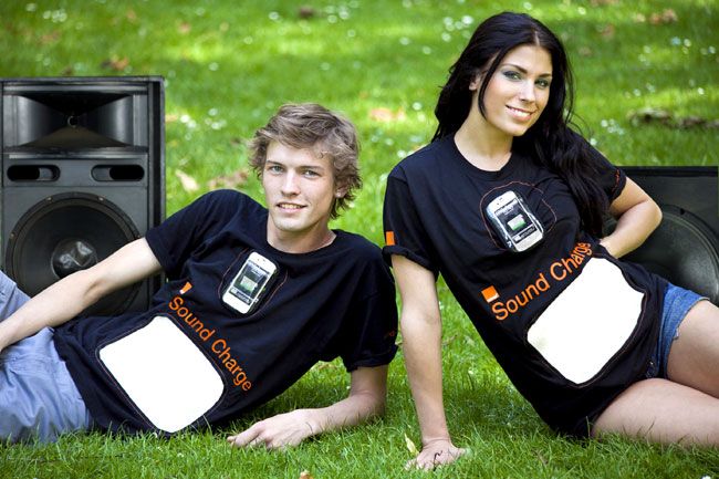 Orange Sound Charge - футболка с подзарядкой мобильного телефона