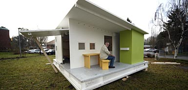 Картонный домик - проект Универсального мирового дома