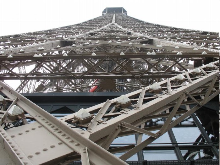 Суперсооружения: Эйфелева башня (Париж)