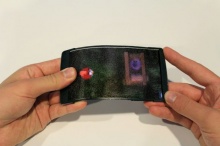 HoloFlex - гибкий смартфон с 3D-экраном