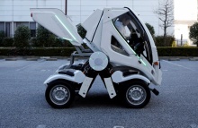 В Японии представлен первый электрический автомобиль-трансформер Earth-1